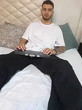 Michael magno online show from 20, 2, 2026