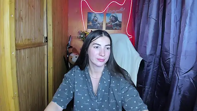 Snapshot of Fiery_Brunette_ chatting on 26, 12, 2024 Fiery Brunette online show from 26, 12, 2024