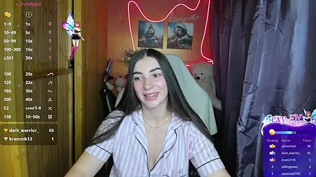 Snapshot of Fiery_Brunette_ chatting on 5, 1, 2025 Fiery Brunette online show from 5, 1, 2025