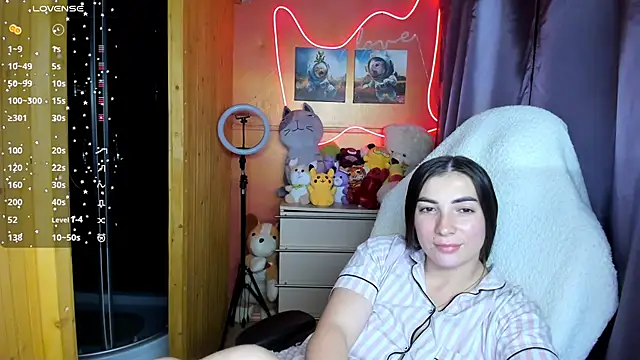 Snapshot of Fiery_Brunette_ chatting on 14, 9, 2025 Fiery Brunette online show from 14, 9, 2025