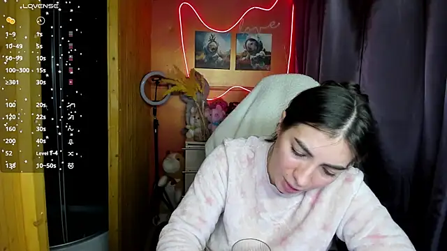 Snapshot of Fiery_Brunette_ chatting on 16, 11, 2025 Fiery Brunette online show from 16, 11, 2025