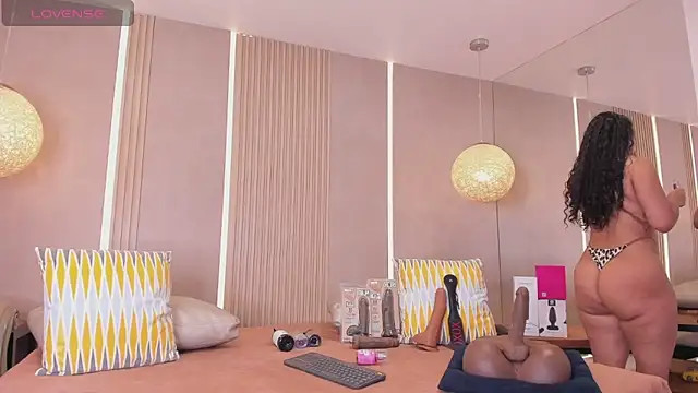 sabrina shark  online show from 7, 4, 2026