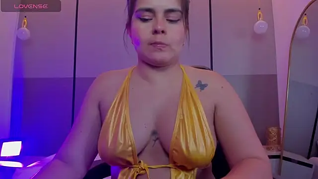 Snapshot of ayla13_ chatting on 28, 5, 2026 ayla13 online show from 28, 5, 2026