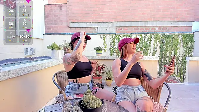 Snapshot of Lauren-Rosse chatting on 9, 5, 2026 Lauren-Rosse online show from 9, 5, 2026