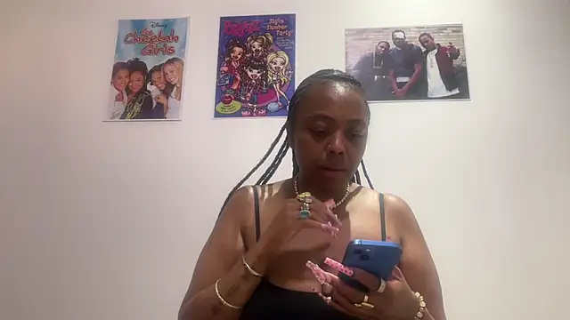 Snapshot of ChocolateCakeQueen chatting on 26, 5, 2026 ChocolateCakeQueen online show from 26, 5, 2026