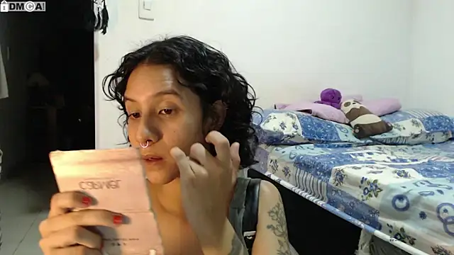 Snapshot of AlinaWoolf_ chatting on 19, 9, 2025 AlinaWoolf online show from 19, 9, 2025