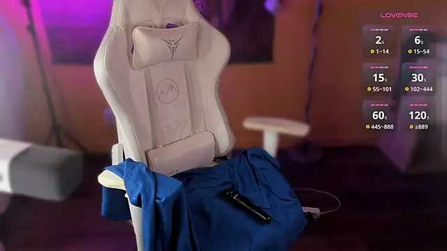 CutieMaevee online show from 22, 11, 2025