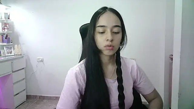 Snapshot of aineangeel chatting on 6, 5, 2026 aineangeel online show from 6, 5, 2026