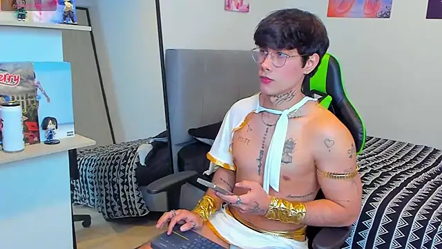 Snapshot of JayHotxxx chatting on 22, 5, 2026 JayHotxxx online show from 22, 5, 2026