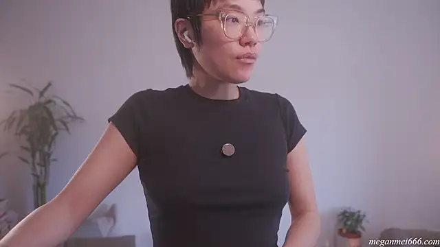 meganmei666 online show from 15, 4, 2026