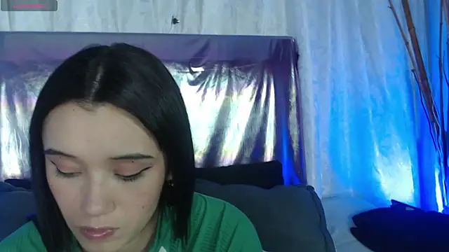 Snapshot of megan_lover chatting on 2, 10, 2025 megan lover online show from 2, 10, 2025