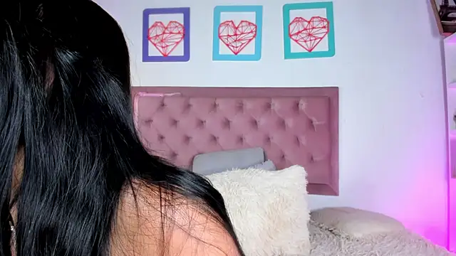 Snapshot of susan_zc chatting on 12, 3, 2025 susan zc online show from 12, 3, 2025