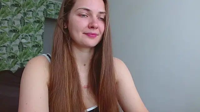 Snapshot of Olivia_shine chatting on 10, 7, 2026 Olivia shine online show from 10, 7, 2026