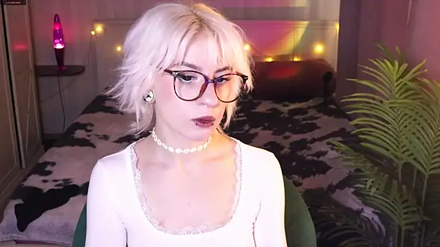 Snapshot of _Moonlight_t chatting on 5, 2, 2026 Moonlight t online show from 5, 2, 2026