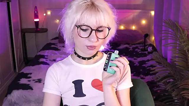 Snapshot of _Moonlight_t chatting on 2, 3, 2026 Moonlight t online show from 2, 3, 2026