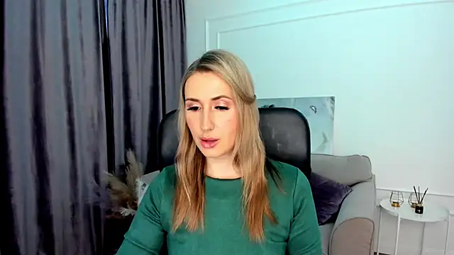 PassionGlow online show from 26, 2, 2025