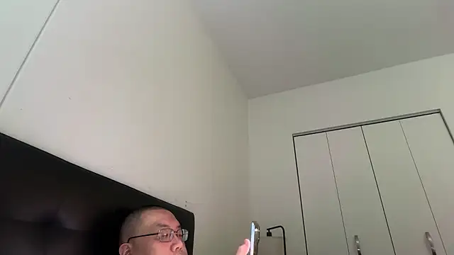 slaveasianboy online show from 24, 6, 2026