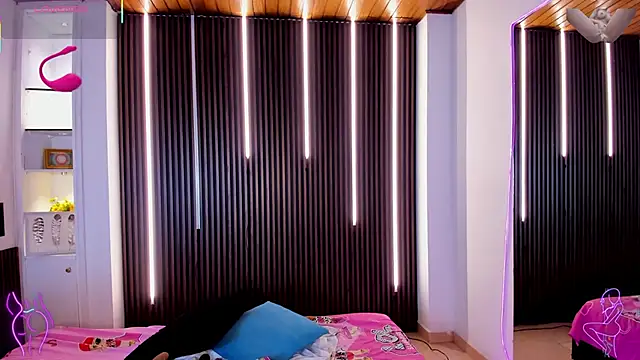 victoria mooree online show from 26, 2, 2026