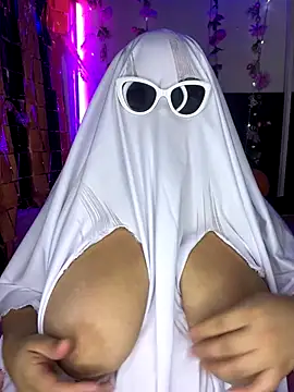 CharlotteMillers online show from 30, 10, 2025