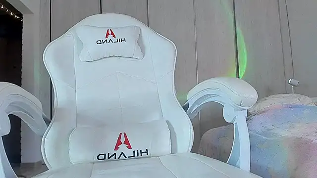 Snapshot of ice_pixie chatting on 16, 3, 2025 ice pixie online show from 16, 3, 2025