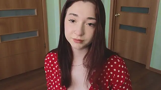 YasmineWest online show from 5, 2, 2025