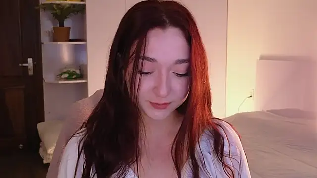 YasmineWest online show from 17, 6, 2026
