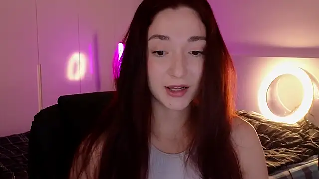 YasmineWest online show from 22, 7, 2026