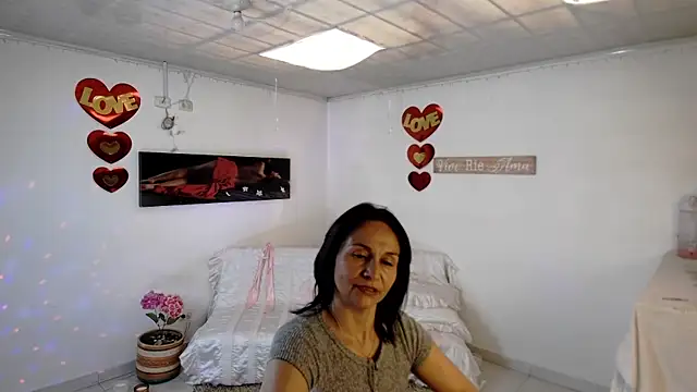 Snapshot of lollita_23_ chatting on 20, 4, 2026 lollita 23 online show from 20, 4, 2026
