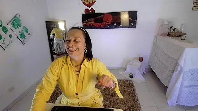 Snapshot of lollita_23_ chatting on 5, 5, 2026 lollita 23 online show from 5, 5, 2026