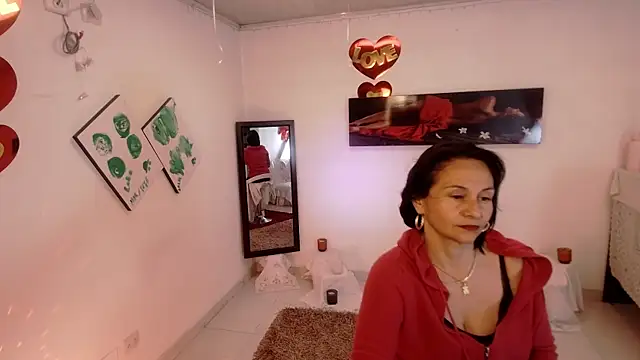 Snapshot of lollita_23_ chatting on 6, 5, 2026 lollita 23 online show from 6, 5, 2026
