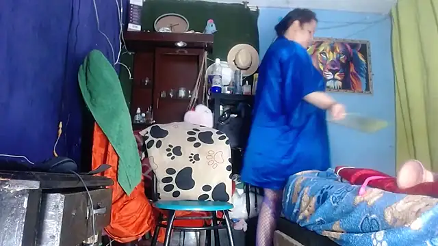 Snapshot of CamelliaLong chatting on 29, 10, 2025 CamelliaLong online show from 29, 10, 2025