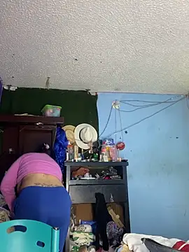 Snapshot of CamelliaLong chatting on 23, 12, 2025 CamelliaLong online show from 23, 12, 2025