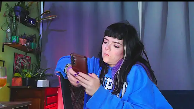 Snapshot of purple_em69 chatting on 14, 2, 2026 purple em69 online show from 14, 2, 2026