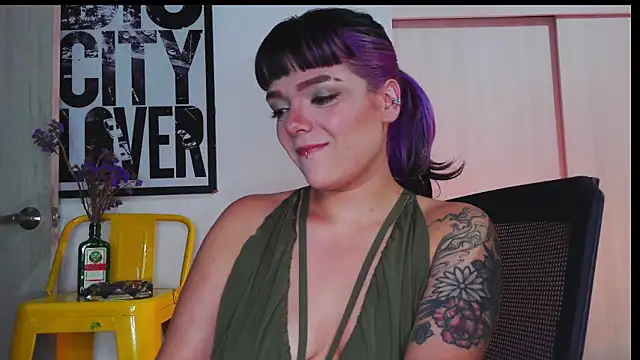 Snapshot of purple_em69 chatting on 27, 2, 2026 purple em69 online show from 27, 2, 2026