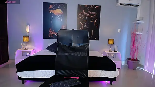 JasmineCampbell  online show from 27, 10, 2025