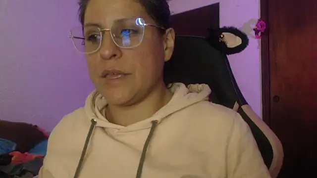 LucifernandaSw online show from 12, 2, 2026