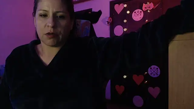 Snapshot of LucifernandaSw chatting on 27, 3, 2026 LucifernandaSw online show from 27, 3, 2026