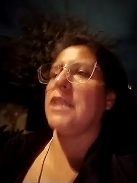 Snapshot of LucifernandaSw chatting on 3, 4, 2026 LucifernandaSw online show from 3, 4, 2026