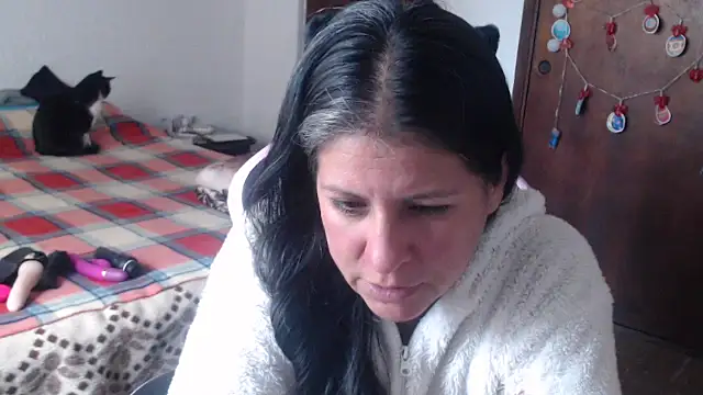 Snapshot of LucifernandaSw chatting on 11, 4, 2026 LucifernandaSw online show from 11, 4, 2026