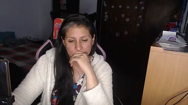 Snapshot of LucifernandaSw chatting on 14, 4, 2026 LucifernandaSw online show from 14, 4, 2026