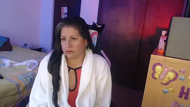 Snapshot of LucifernandaSw chatting on 13, 5, 2026 LucifernandaSw online show from 13, 5, 2026