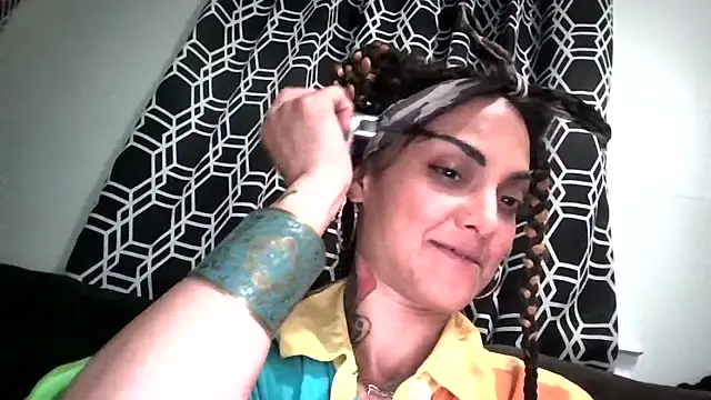 StripKi online show from 24, 10, 2025