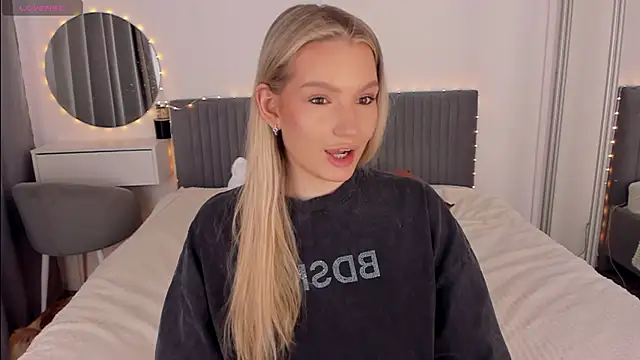 CassieRayss online show from 1, 2, 2026