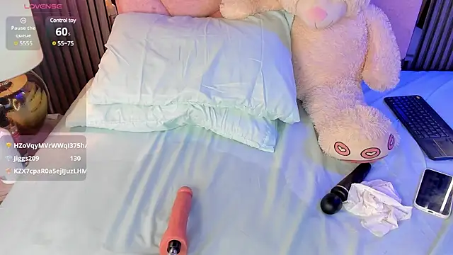 Alisse Miller online show from 13, 3, 2025