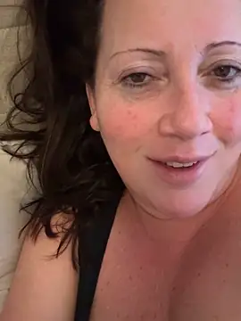 xsexycurvymilf online show from 5, 3, 2025