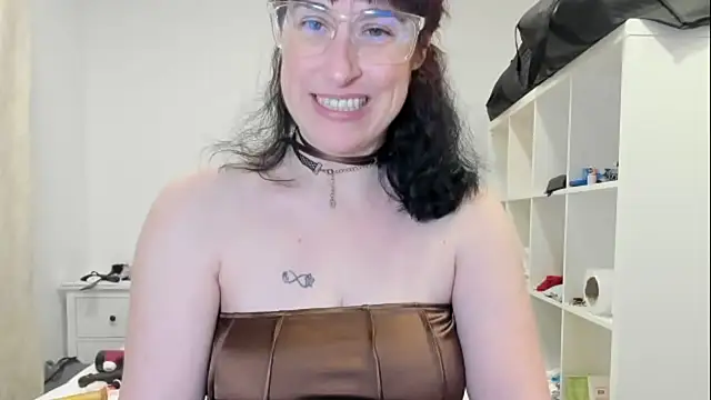 Snapshot of emmita69_ chatting on 15, 1, 2026 emmita69 online show from 15, 1, 2026