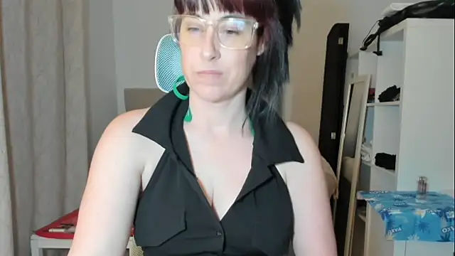 Snapshot of emmita69_ chatting on 8, 2, 2026 emmita69 online show from 8, 2, 2026