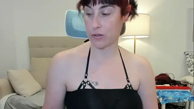 Snapshot of emmita69_ chatting on 28, 2, 2026 emmita69 online show from 28, 2, 2026