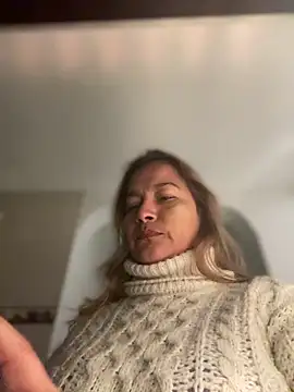 Snapshot of Jlo_69 chatting on 28, 1, 2025 Jlo 69 online show from 28, 1, 2025