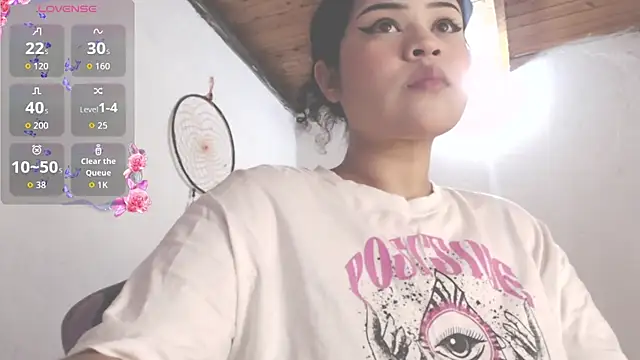 Amara18  online show from 30, 11, 2025